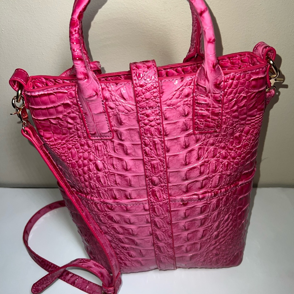 Pink Crocodile-Embossed Women's Bag - Picture 3 of 4